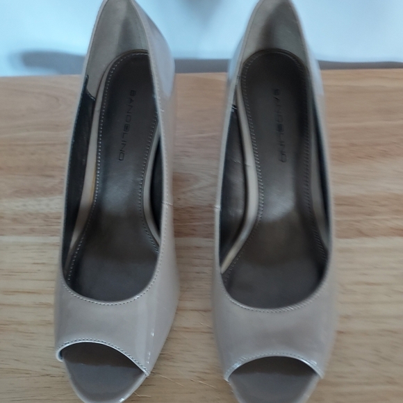 Bandolino Shoes - Womans Tan Heels